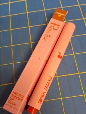 Page Vine Melted Sundae Lip Click 2g New - 12 Cranberry Up